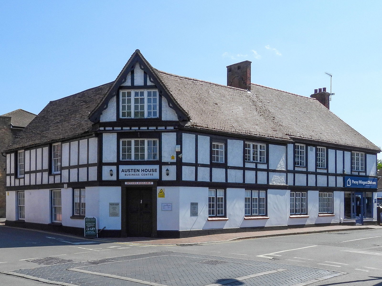 Office to rent in High Street, Leatherhead, KT23