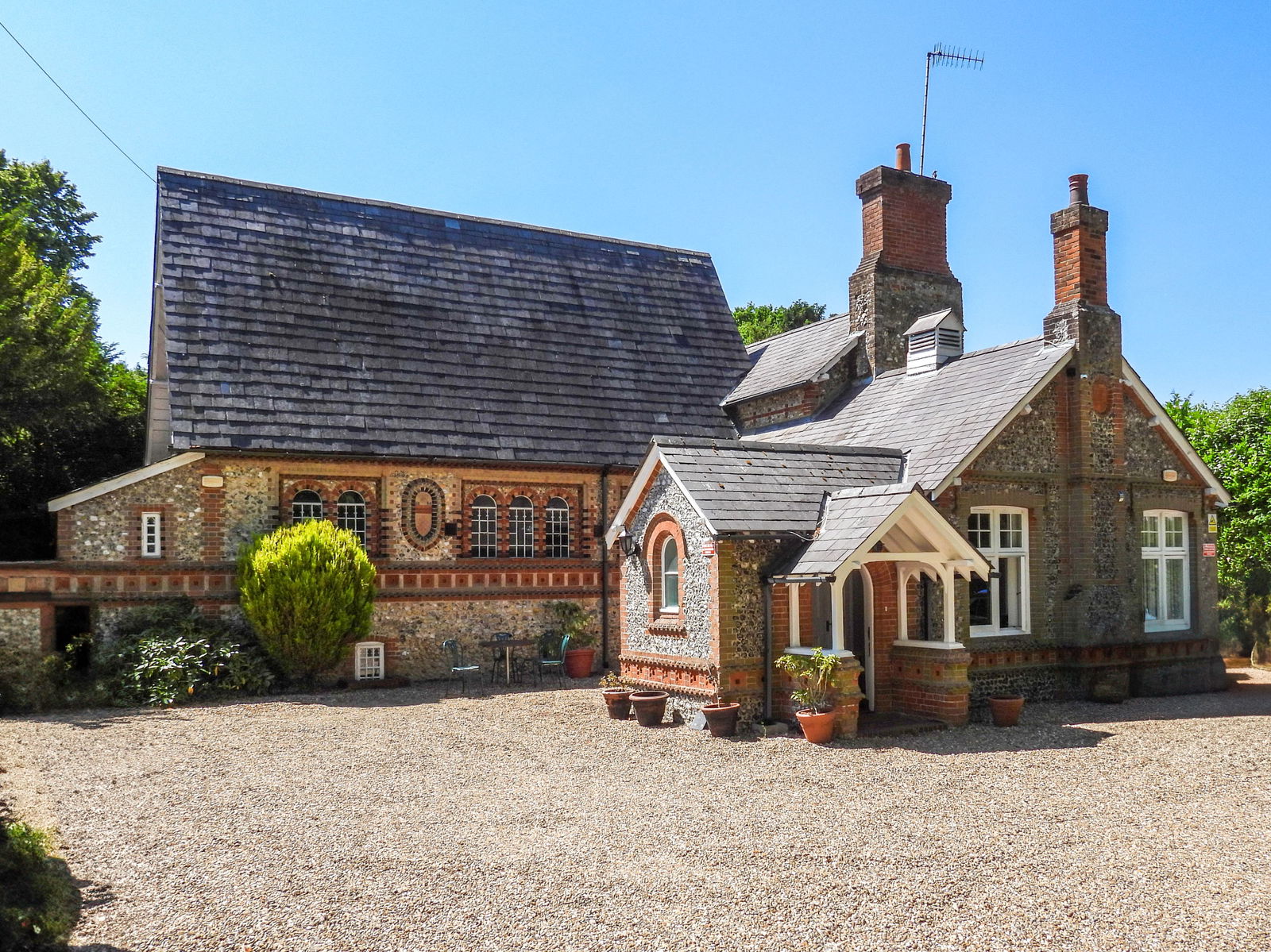 Office to rent in Ockham Road South, Leatherhead - Property Image 1