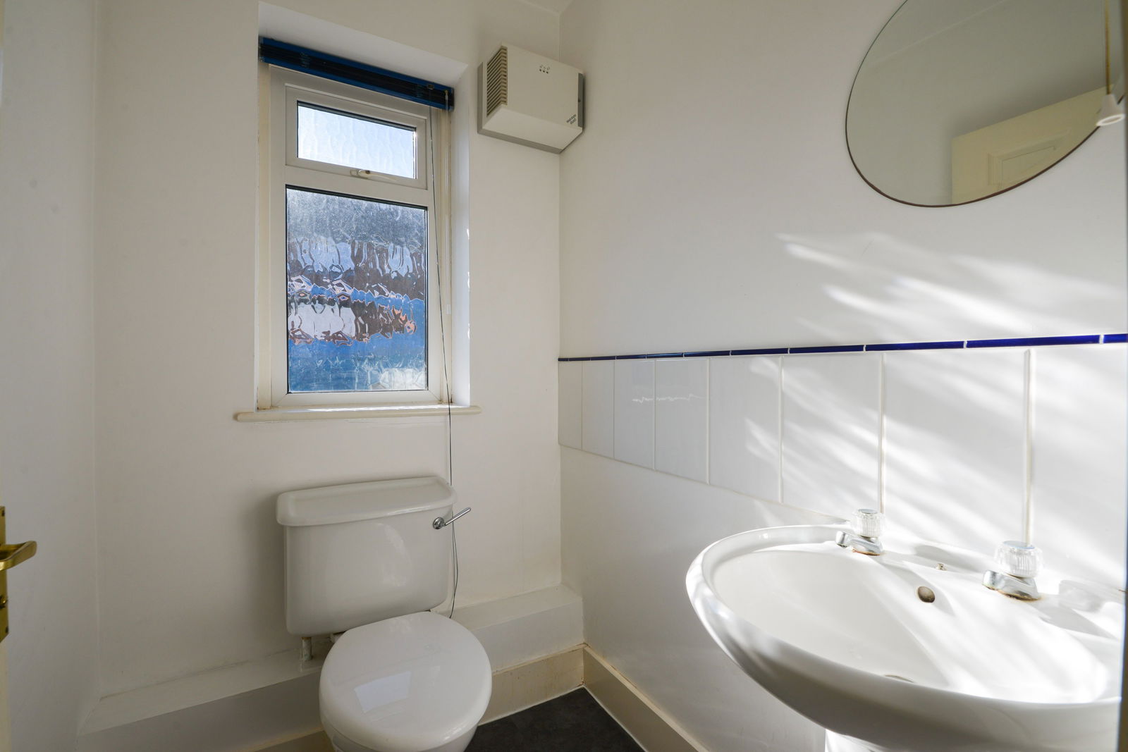 Office to rent in Guildford Road, Effingham, Leatherhead, KT24 5PE  - Property Image 15