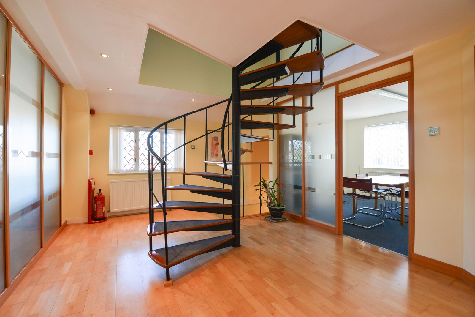 Office to rent in Guildford Road, Effingham, Leatherhead, KT24 5PE  - Property Image 2