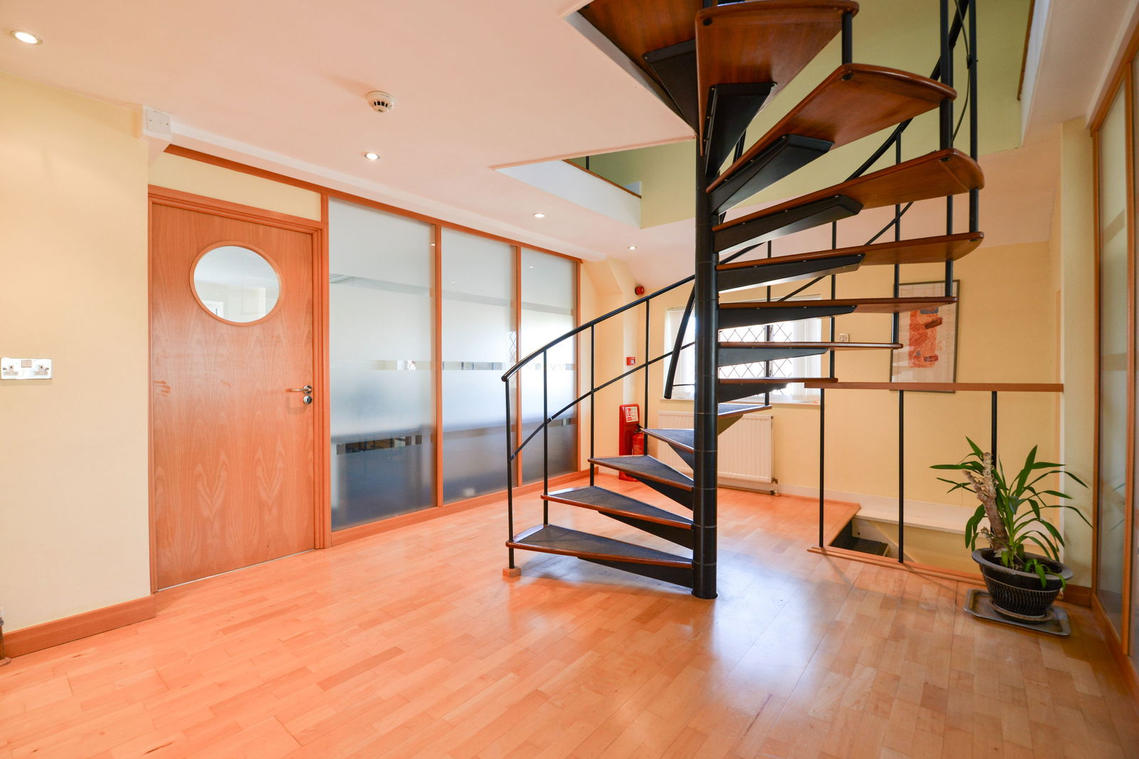 Office to rent in Guildford Road, Effingham, Leatherhead, KT24 5PE  - Property Image 3