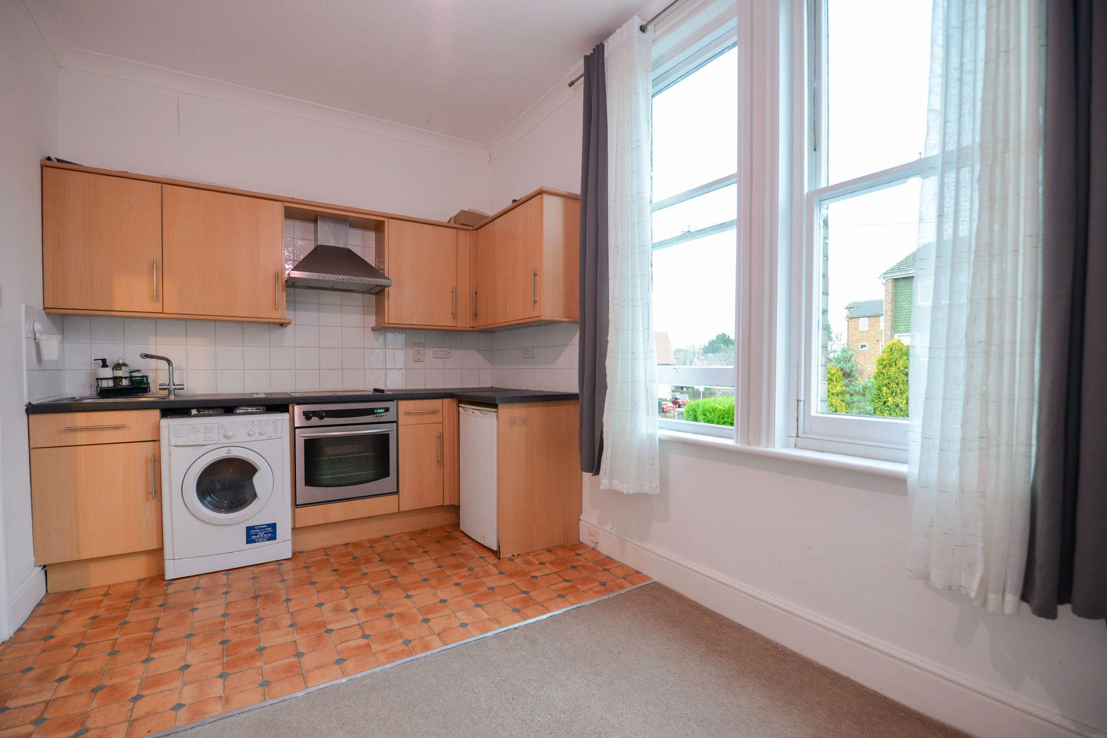 1 bed flat to rent in Baillie Road, Guildford, GU1 3LN  - Property Image 2