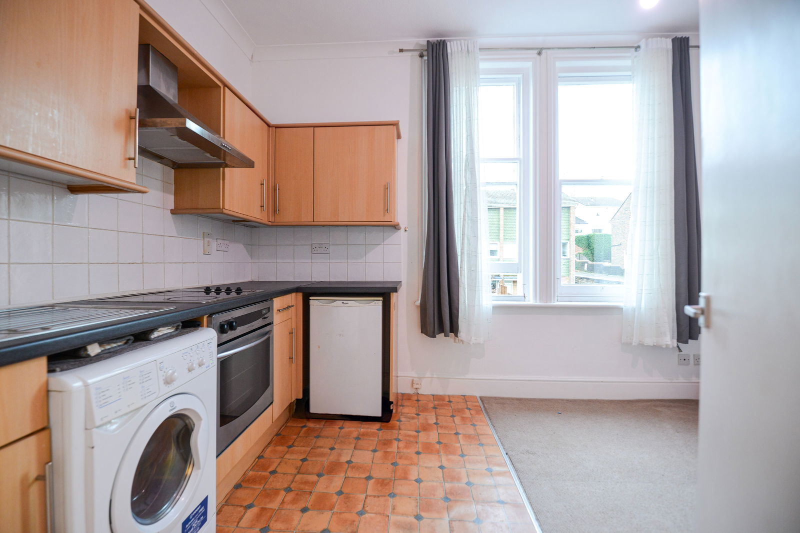 1 bed flat to rent in Baillie Road, Guildford, GU1 3LN  - Property Image 4