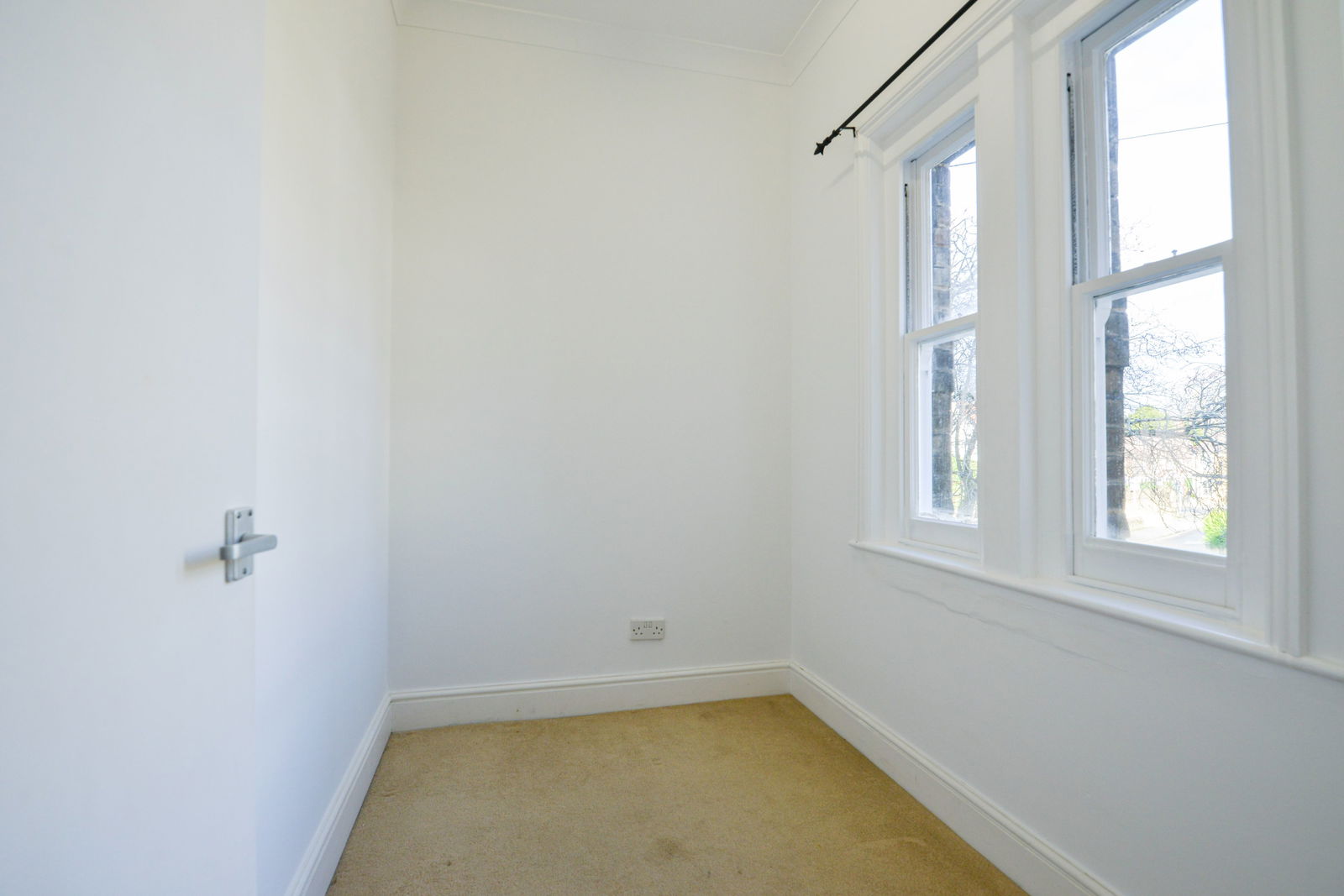 1 bed flat to rent in Baillie Road, Guildford, GU1 3LN  - Property Image 7