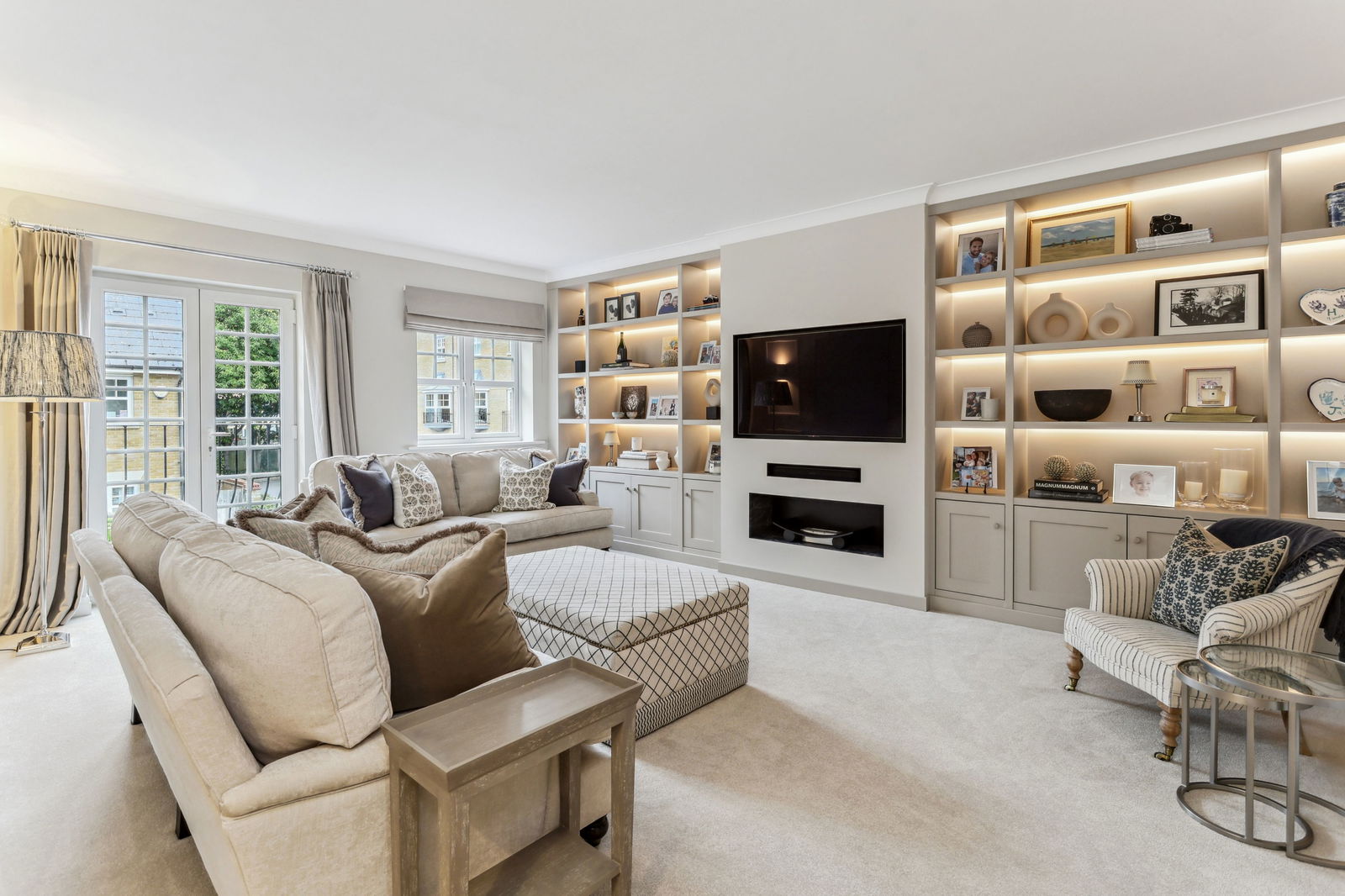 4 bed town house for sale in Duchess Court, Weybridge 1