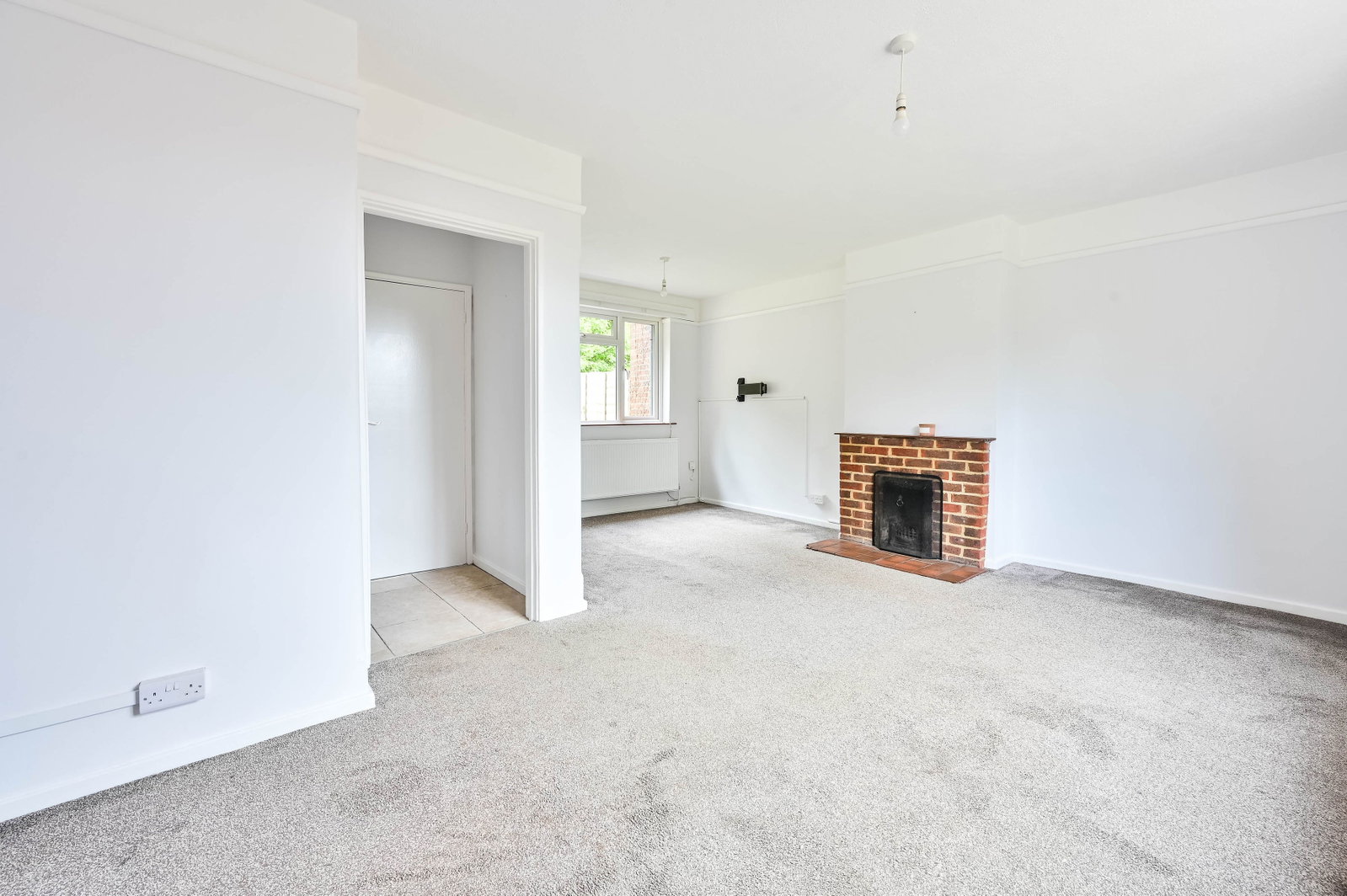 3 bed semi-detached house to rent in Blakes Lane, West Horsley, KT24  - Property Image 3
