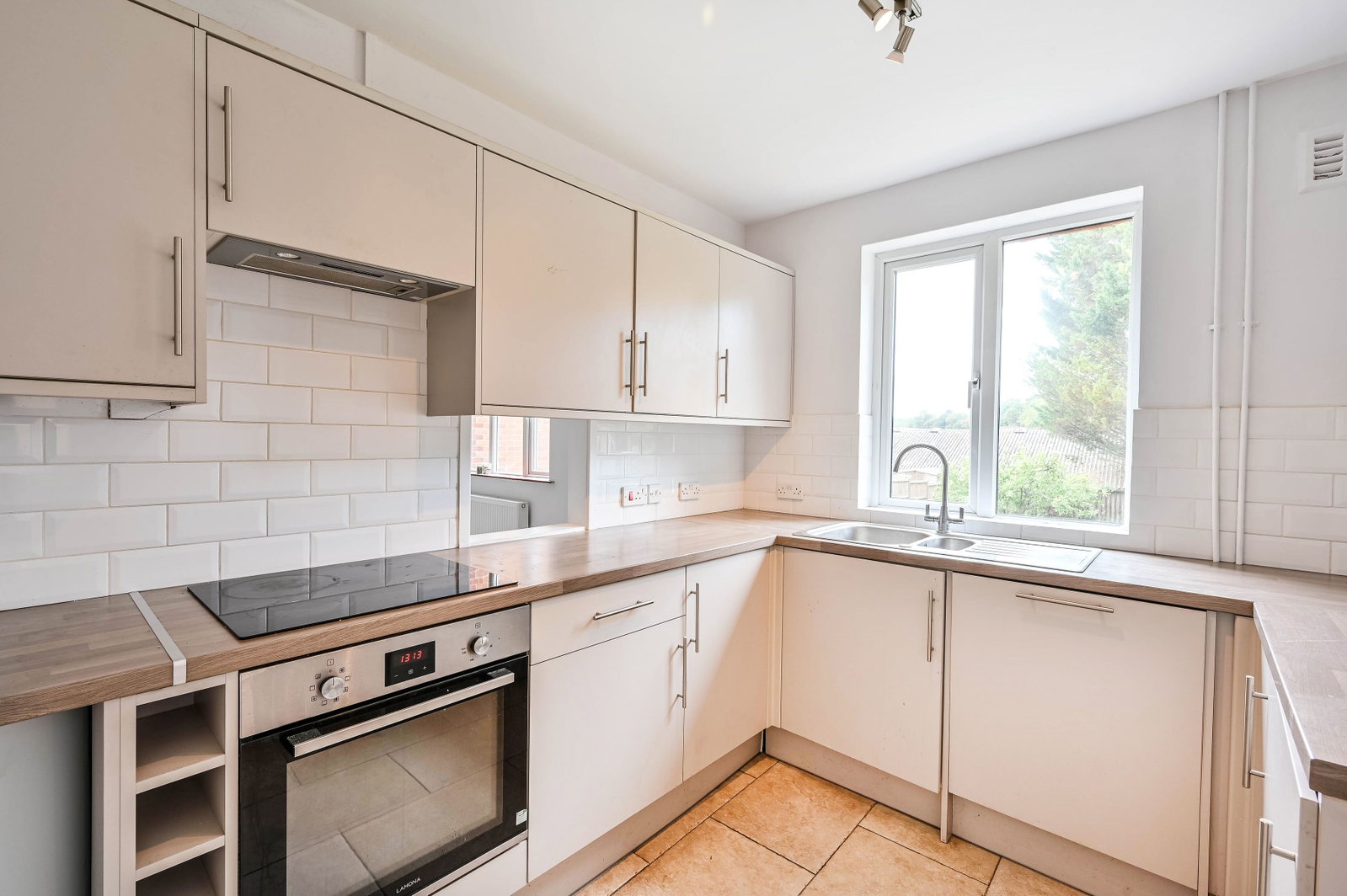 3 bed semi-detached house to rent in Blakes Lane, West Horsley, KT24  - Property Image 8