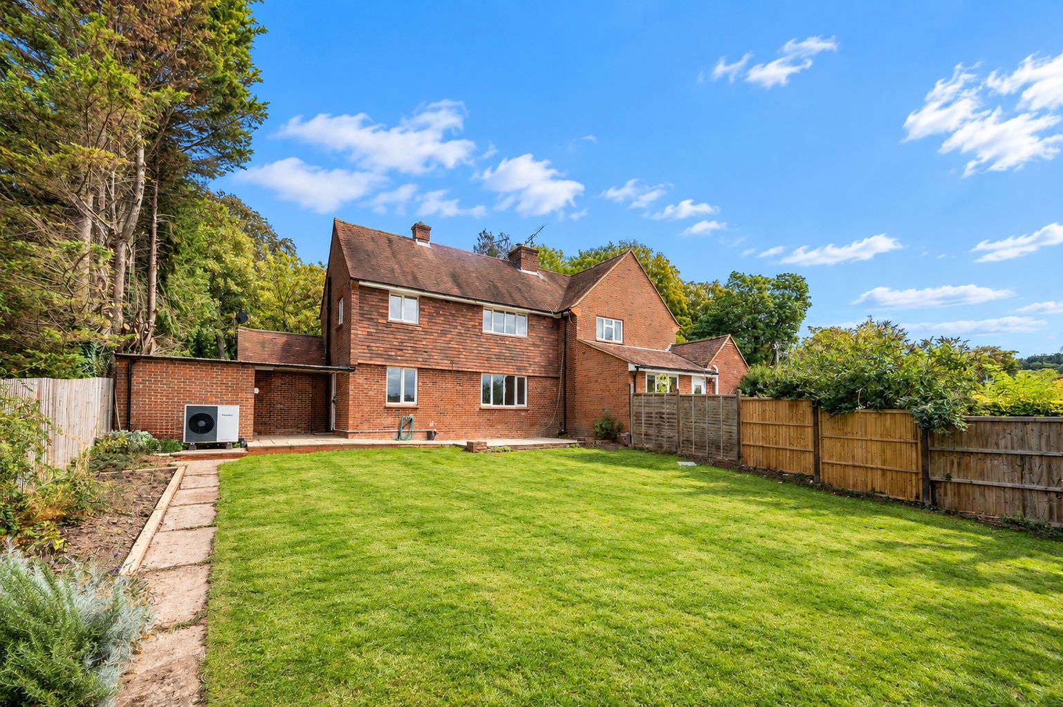 3 bed semi-detached house to rent in Blakes Lane, West Horsley, KT24  - Property Image 2