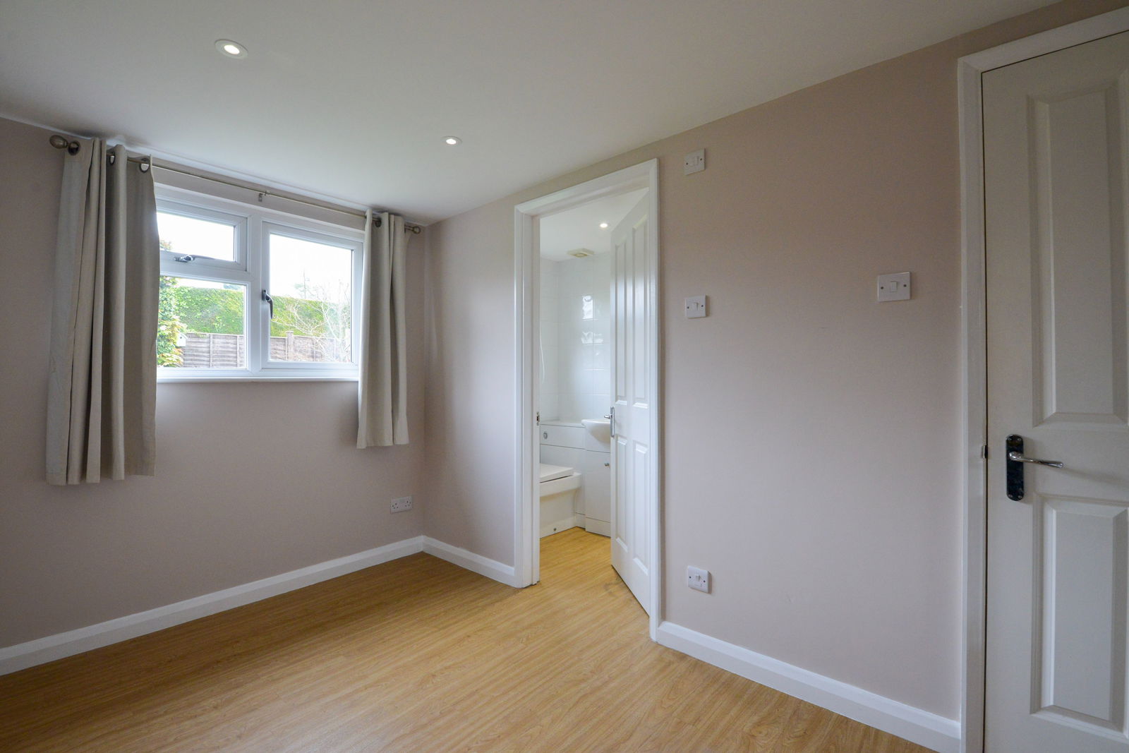 1 bed house share to rent in Guildford Road, Bookham, Leatherhead, KT23 4HB  - Property Image 2