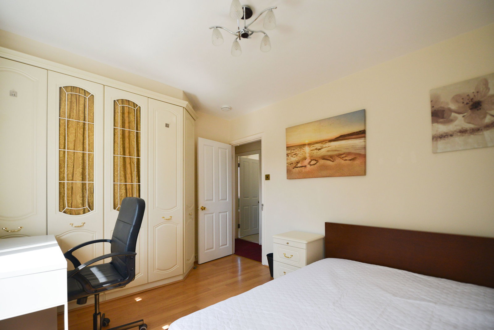 4 bed semi-detached house to rent in Beckingham Road, Guildford, GU2  - Property Image 6