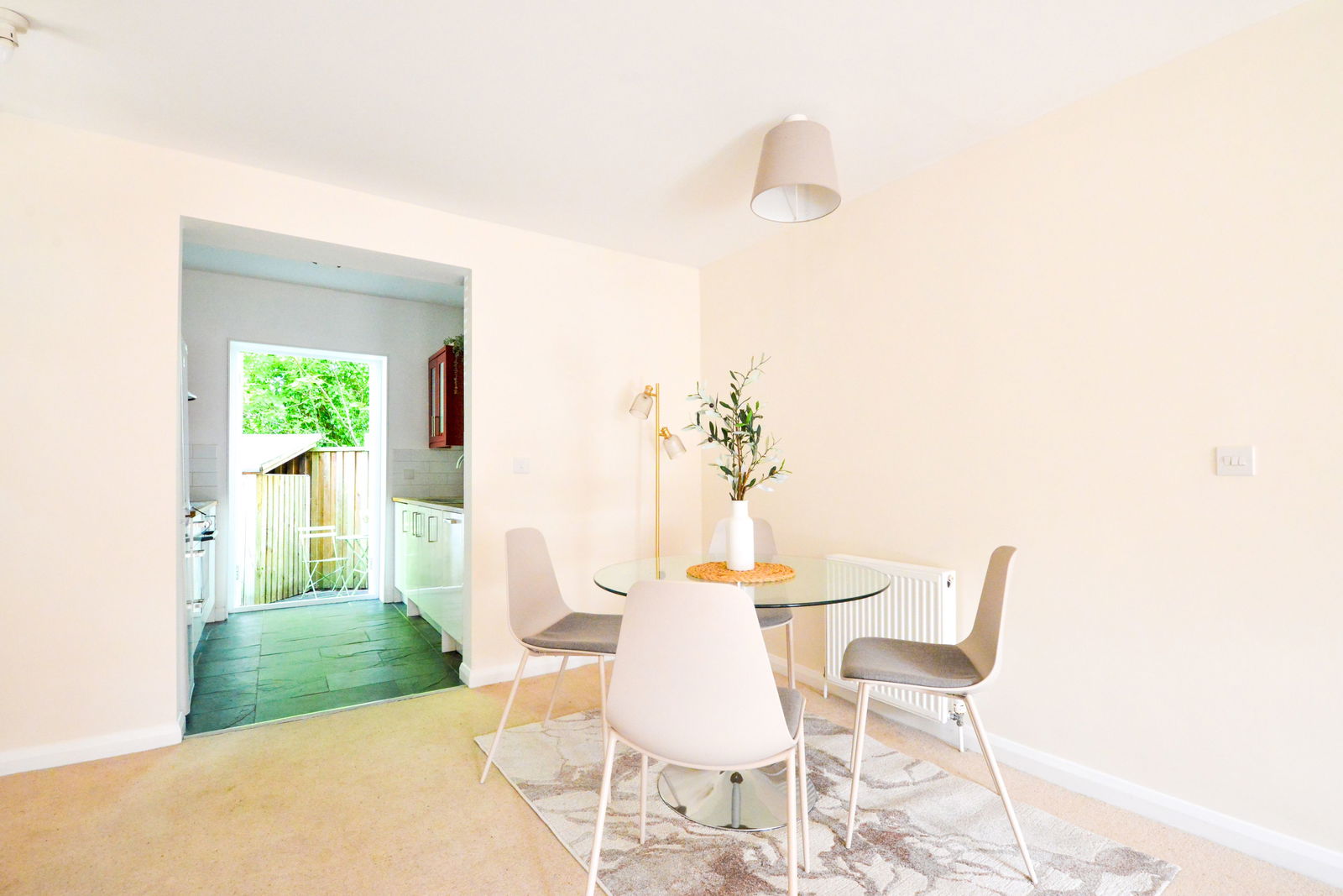 2 bed maisonette to rent in Guildford Park Road, Guildford  - Property Image 8