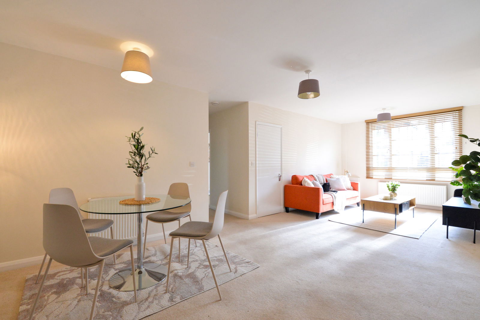 2 bed maisonette to rent in Guildford Park Road, Guildford 6