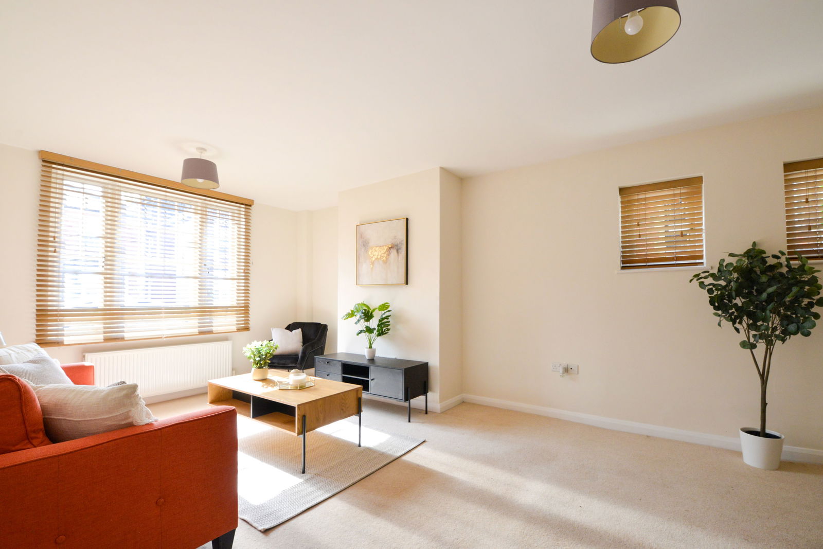 2 bed maisonette to rent in Guildford Park Road, Guildford  - Property Image 6
