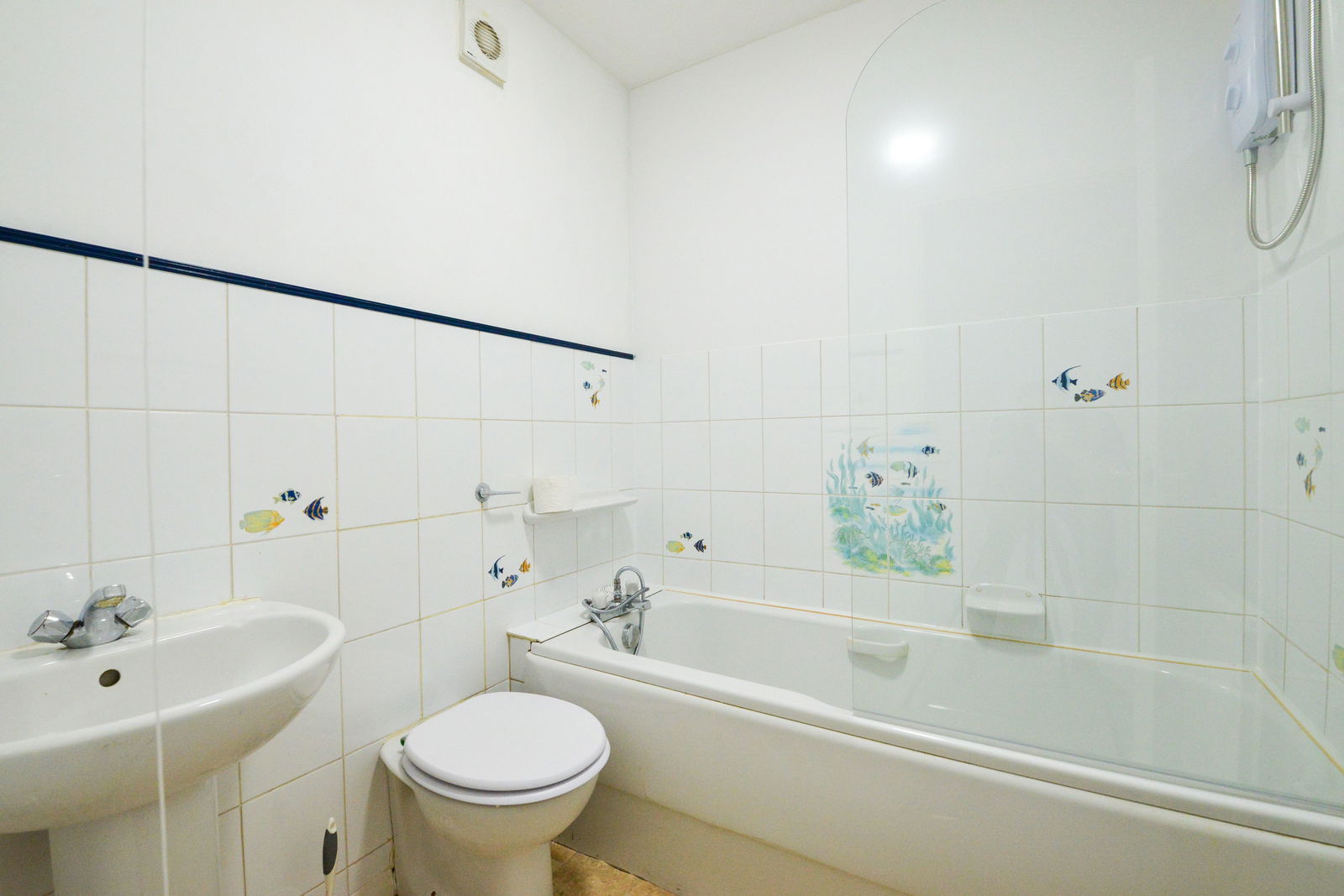 1 bed flat to rent in Griffin Way, Bookham, Leatherhead, KT23 4JL  - Property Image 7