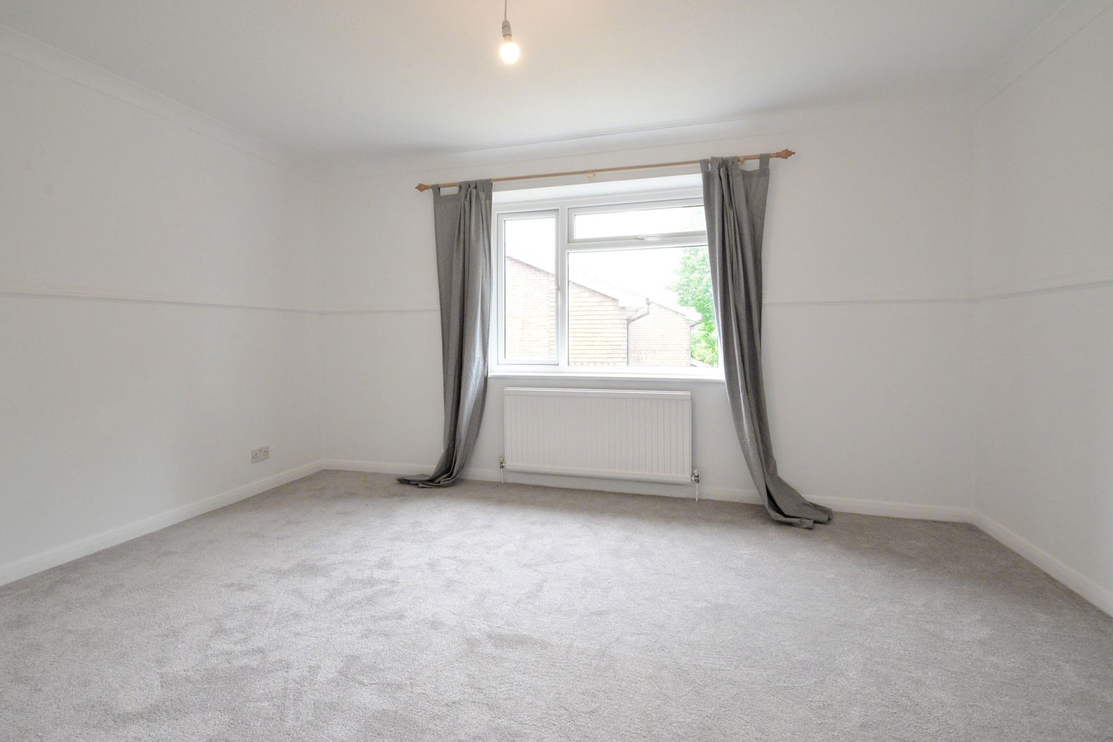 1 bed flat to rent in Griffin Way, Bookham, Leatherhead, KT23 4JL  - Property Image 5