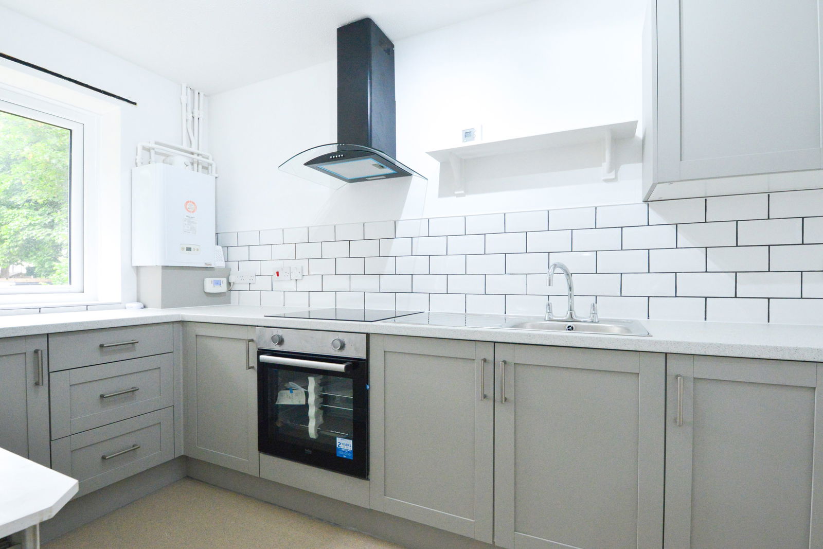 1 bed flat to rent in Griffin Way, Bookham, Leatherhead, KT23 4JL  - Property Image 2