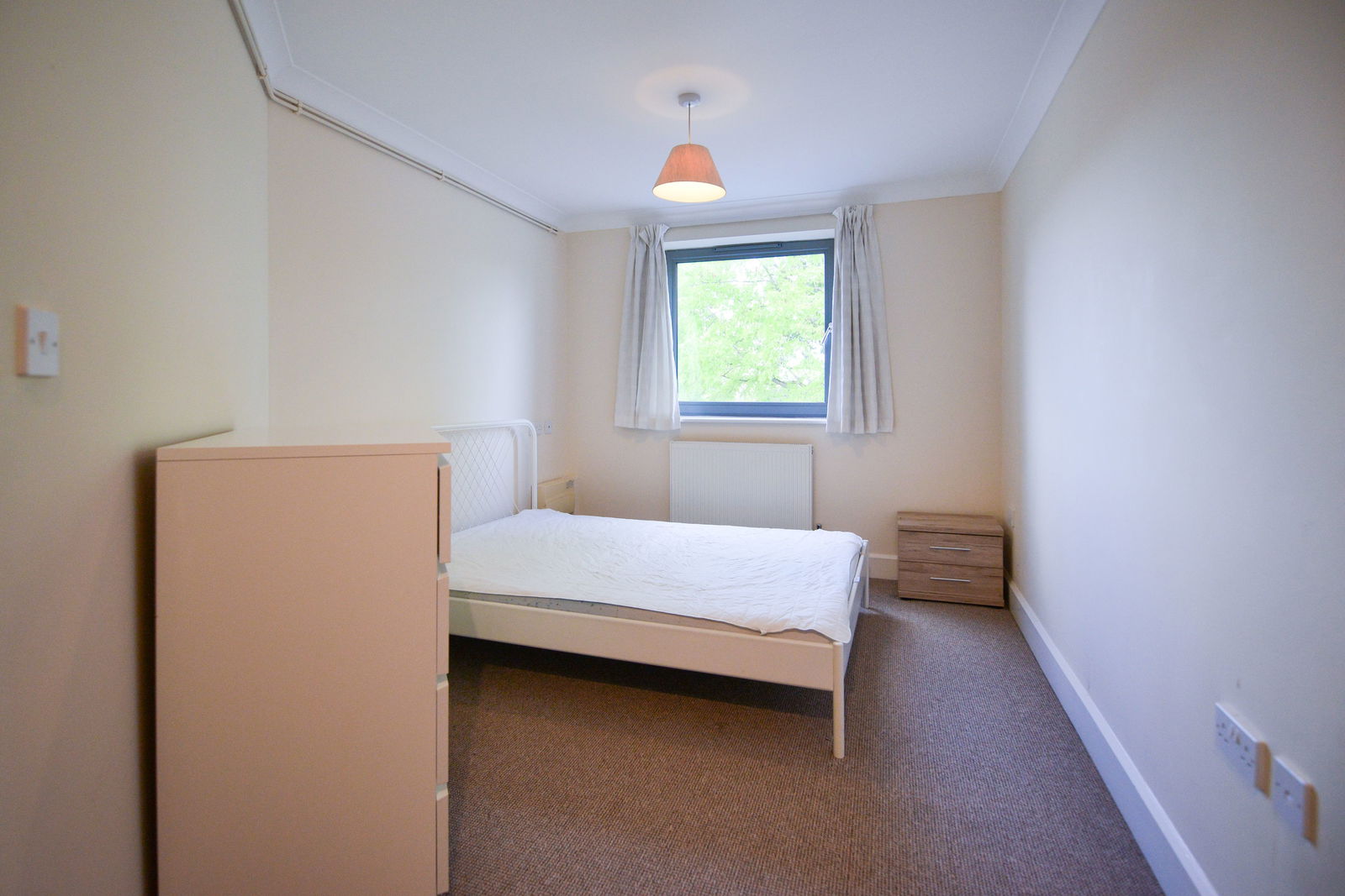 2 bed flat to rent in Stoke Fields, Guildford  - Property Image 8