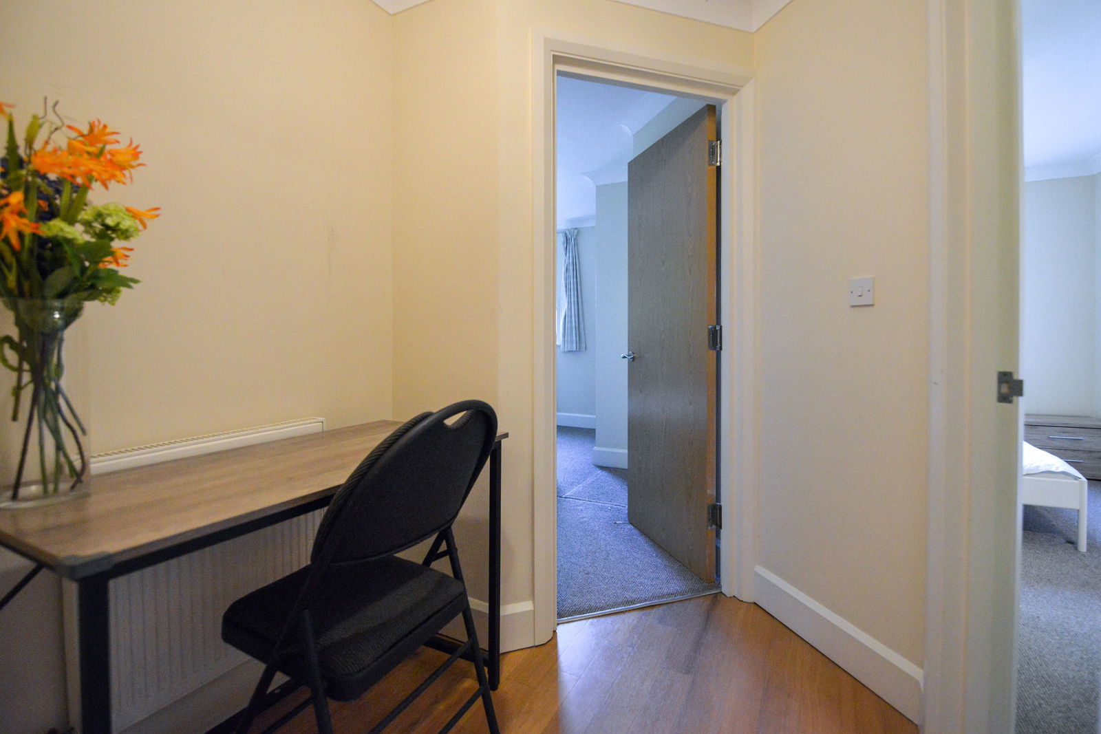 2 bed flat to rent in Stoke Fields, Guildford  - Property Image 10
