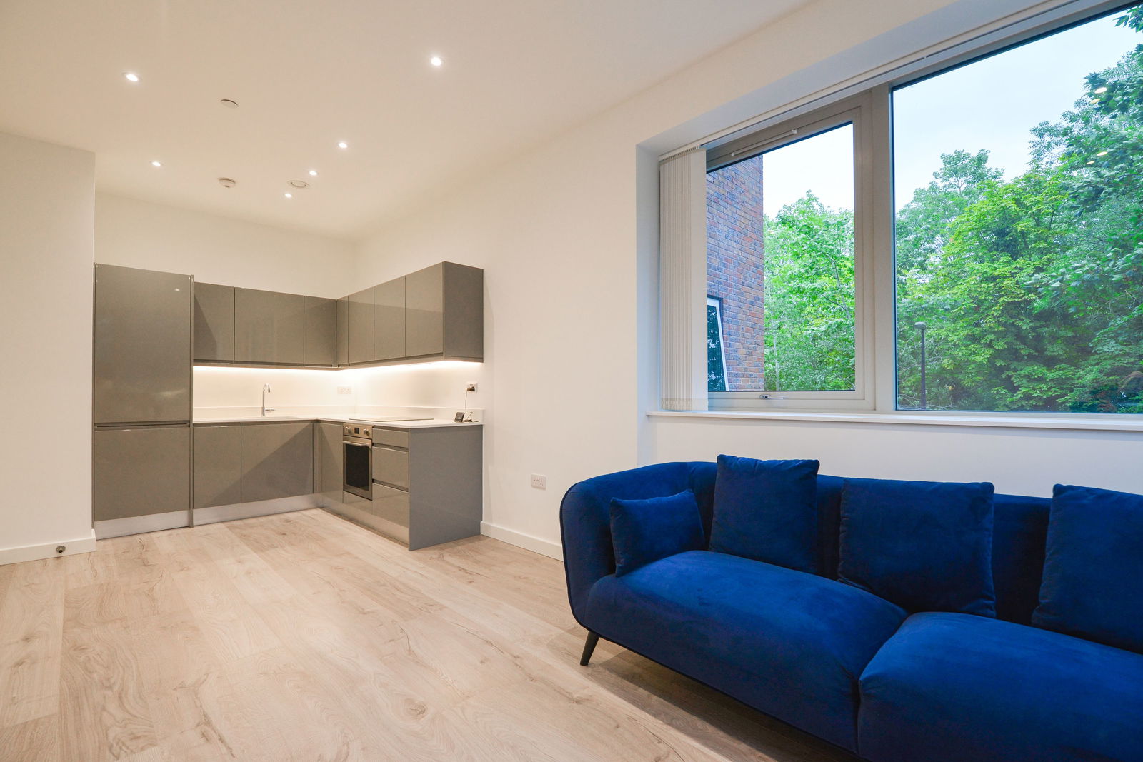 1 bed flat to rent in Ladymead, Guildford  - Property Image 3