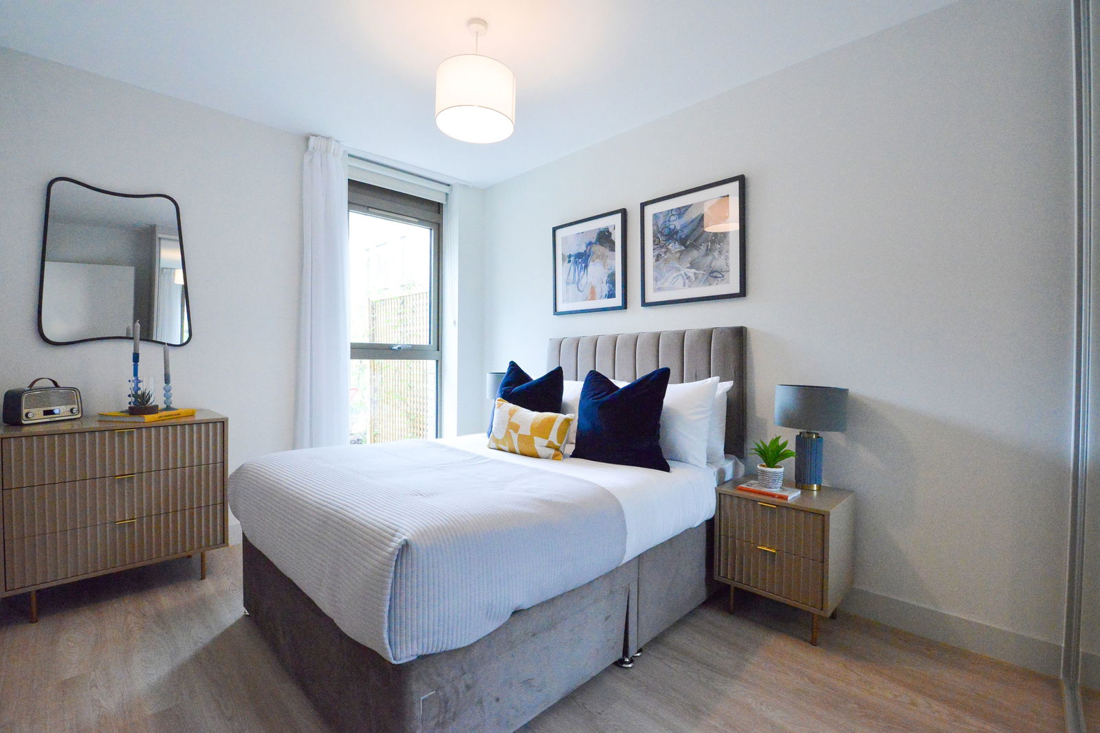 2 bed flat to rent in Randalls Way, Leatherhead  - Property Image 7