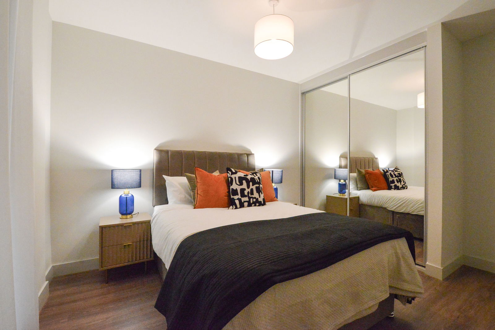 1 bed flat to rent in Randalls Way, Leatherhead  - Property Image 3