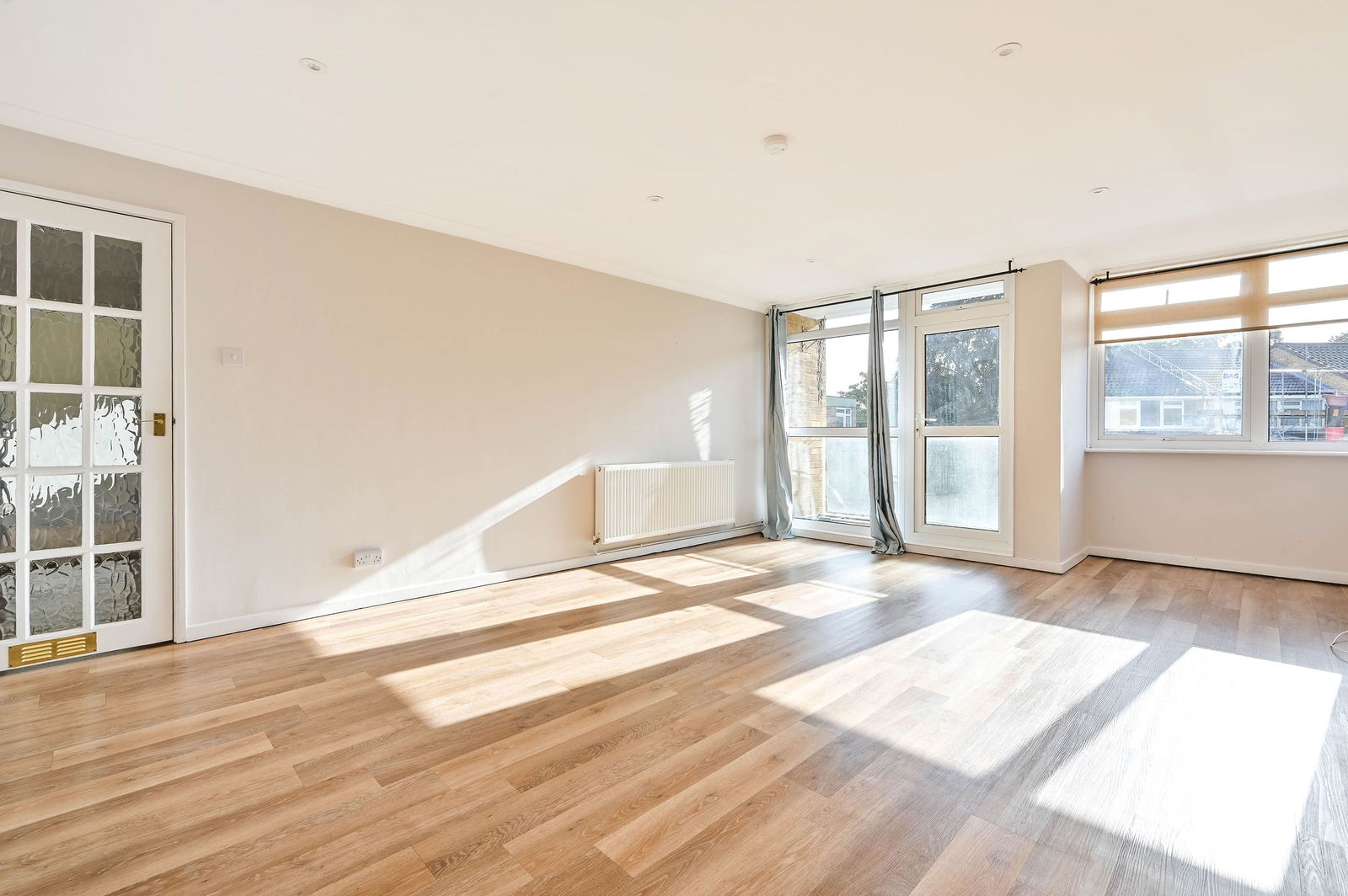 2 bed flat to rent in Chobham Road, Woking, GU21 4AX  - Property Image 5