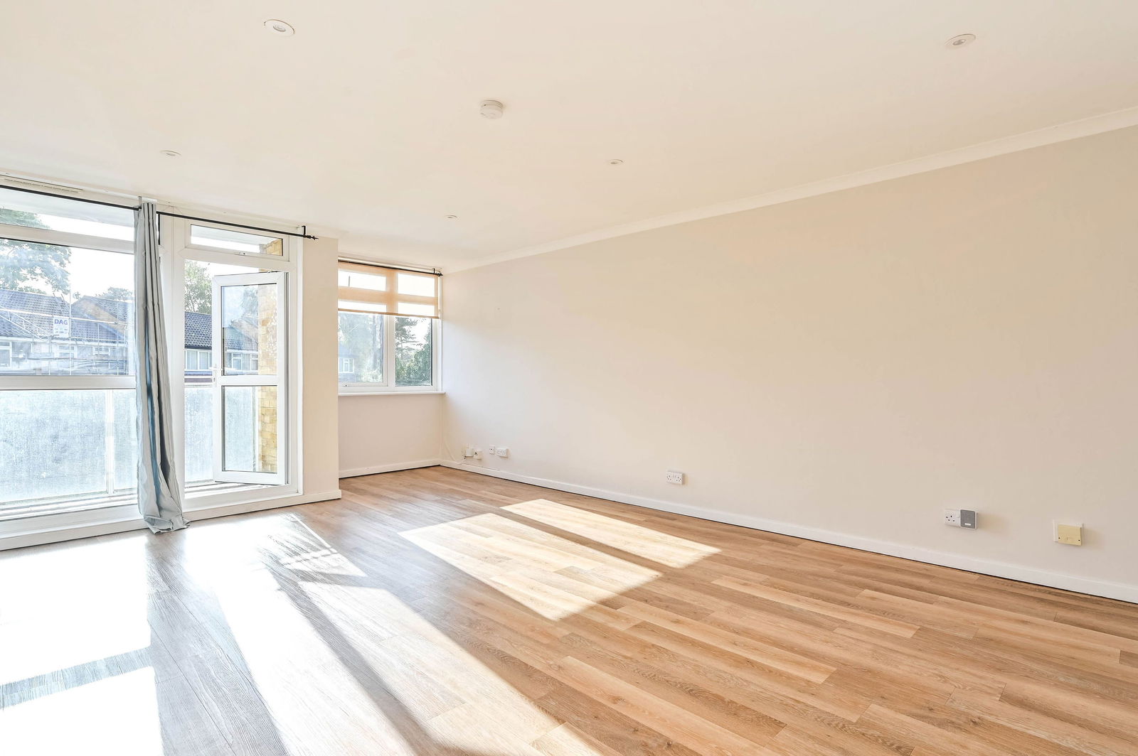 2 bed flat to rent in Chobham Road, Woking, GU21 4AX  - Property Image 6