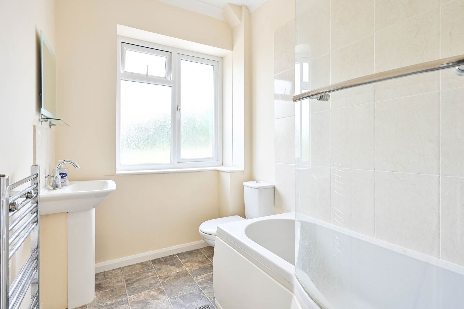 4 bed detached house to rent in Pound Lane, Wood Street Village, Guildford, GU3 3DT  - Property Image 8