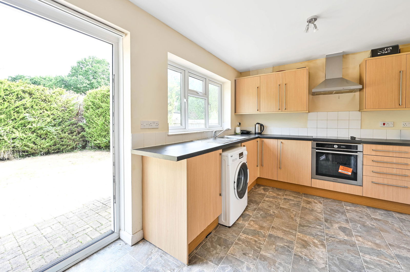 4 bed detached house to rent in Pound Lane, Wood Street Village, Guildford, GU3 3DT  - Property Image 5