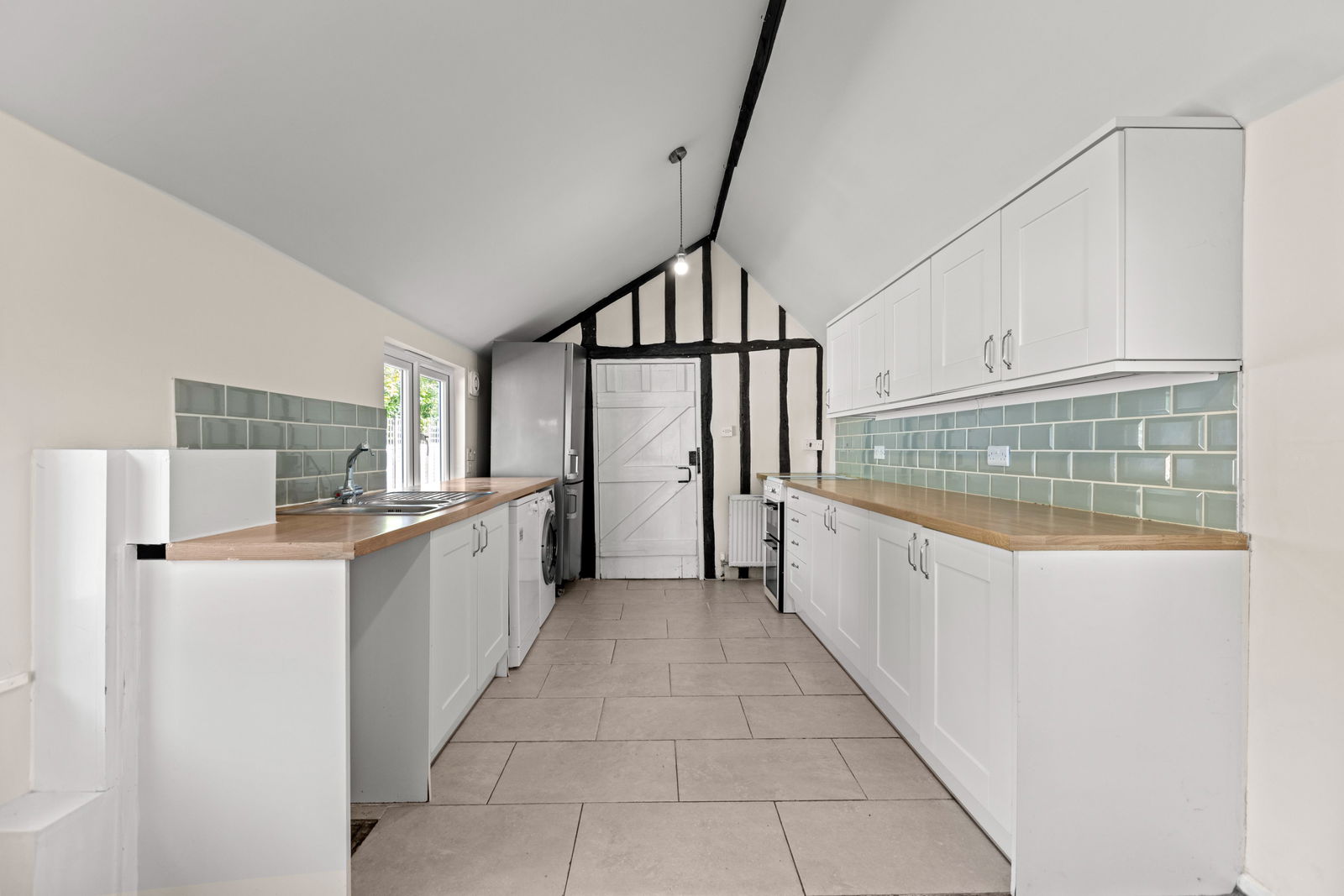 2 bed cottage to rent in Mackies Hill, Peaslake, Guildford, GU5 9RH  - Property Image 11