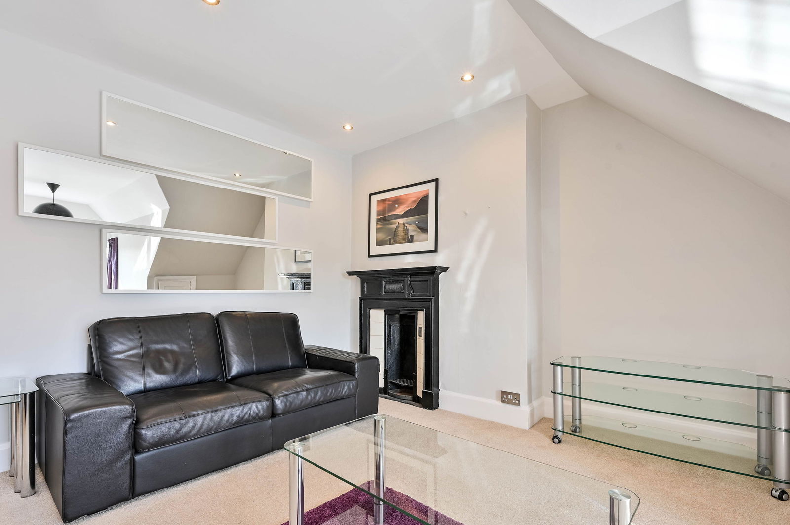 2 bed flat to rent in Portsmouth Road, Guildford, GU2 4DG  - Property Image 5