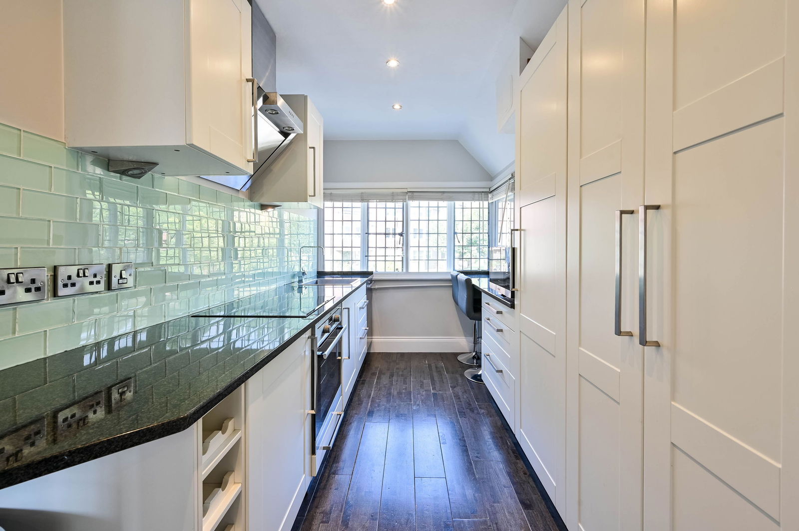 2 bed flat to rent in Portsmouth Road, Guildford, GU2 4DG  - Property Image 7