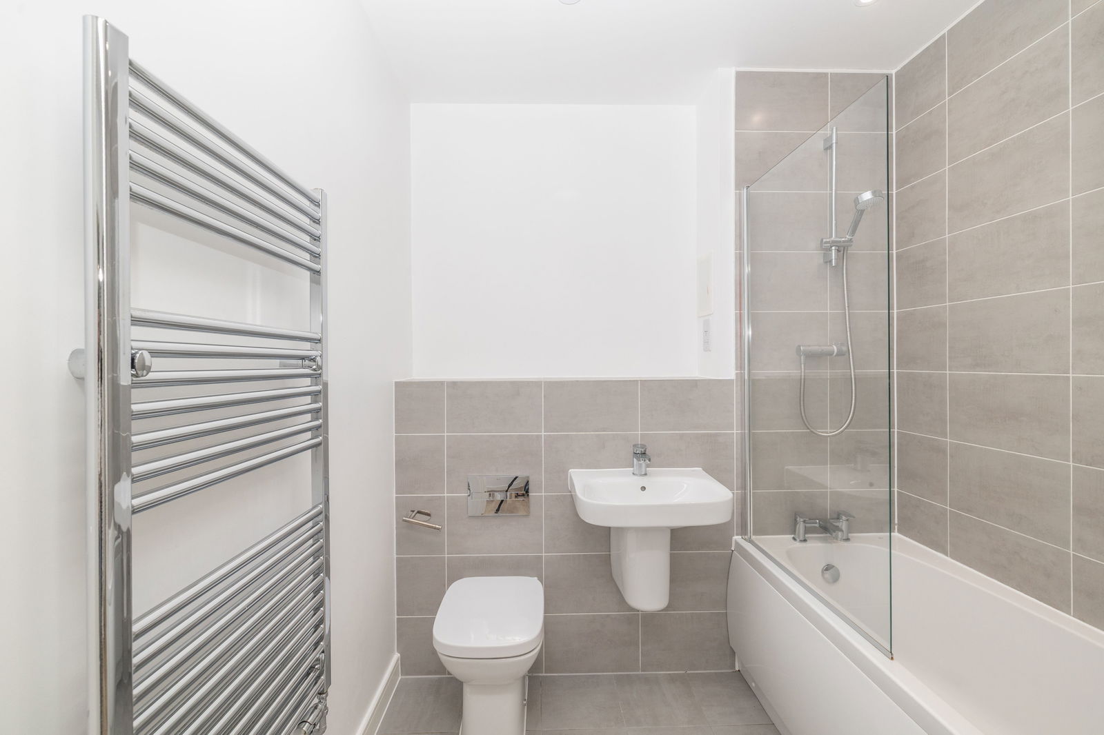 2 bed flat to rent in Walnut Tree Close, Guildford, GU1 4TT  - Property Image 12