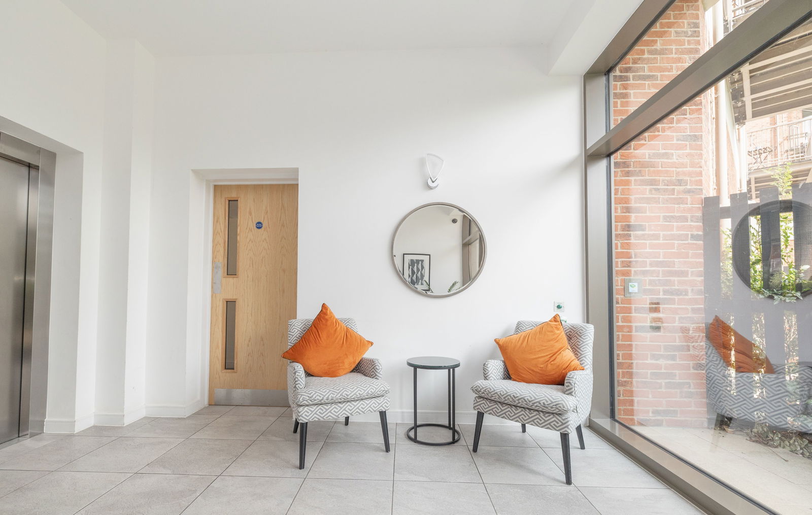 2 bed flat to rent in Walnut Tree Close, Guildford, GU1 4TT  - Property Image 15