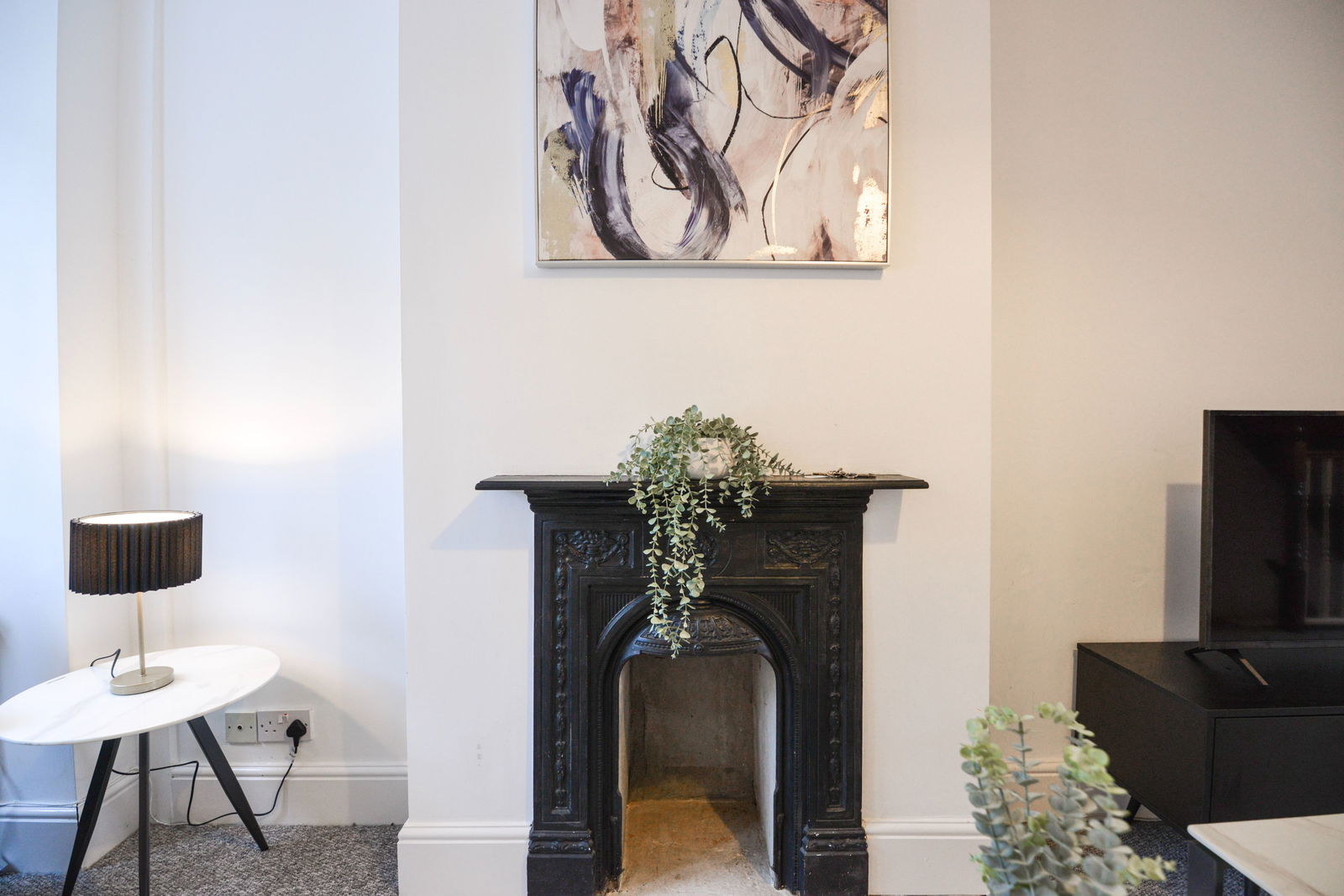 3 bed end of terrace house for sale in Addison Road, Guildford 3