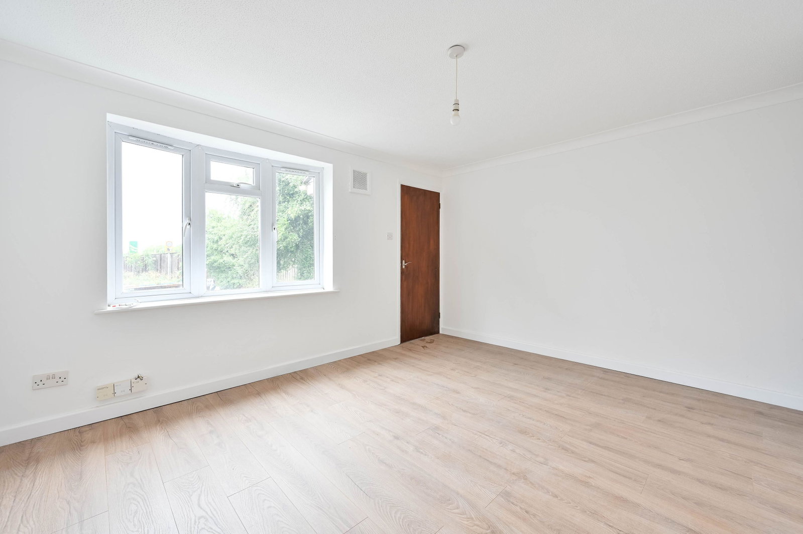1 bed maisonette for sale in Beckingham Road, Guildford, GU2 8BU  - Property Image 10