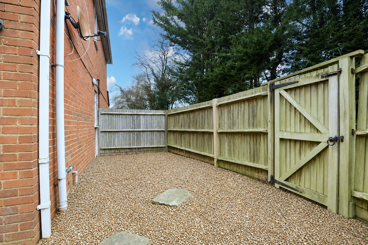 1 bed maisonette for sale in Beckingham Road, Guildford, GU2 8BU  - Property Image 8