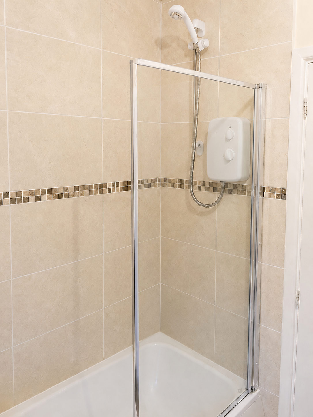 2 bed flat to rent in London Road, Guildford, GU4 7JS  - Property Image 5