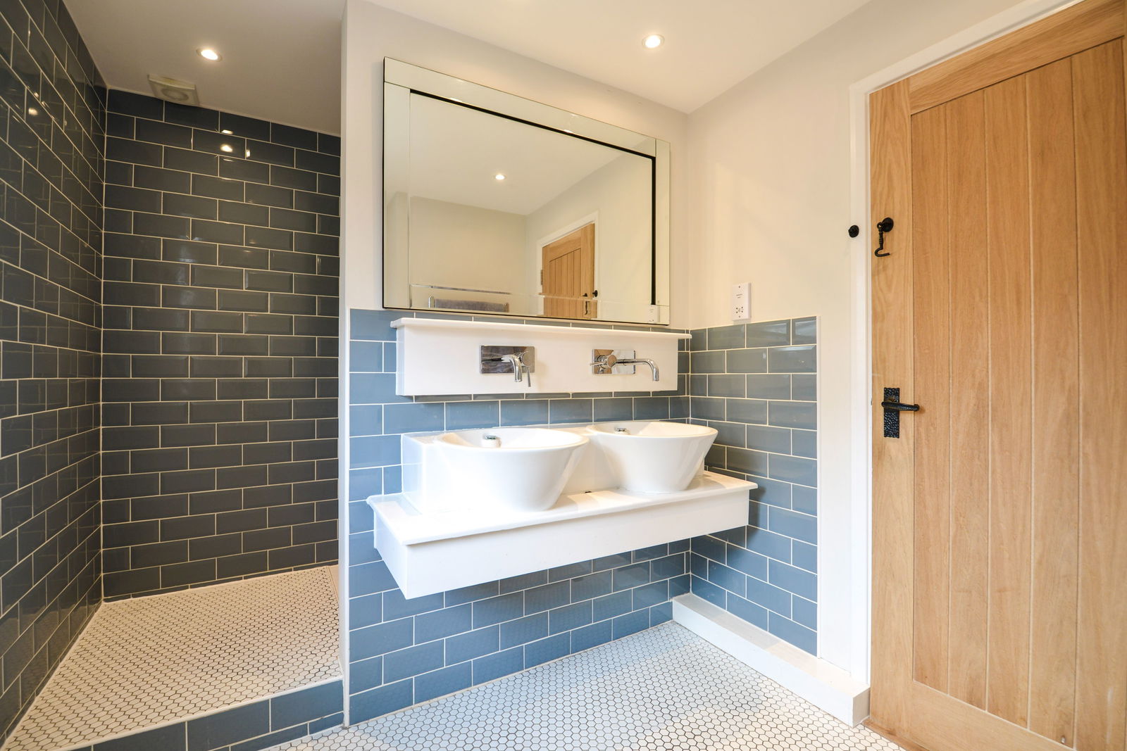 5 bed detached house for sale in London Road, Guildford, GU4  - Property Image 14