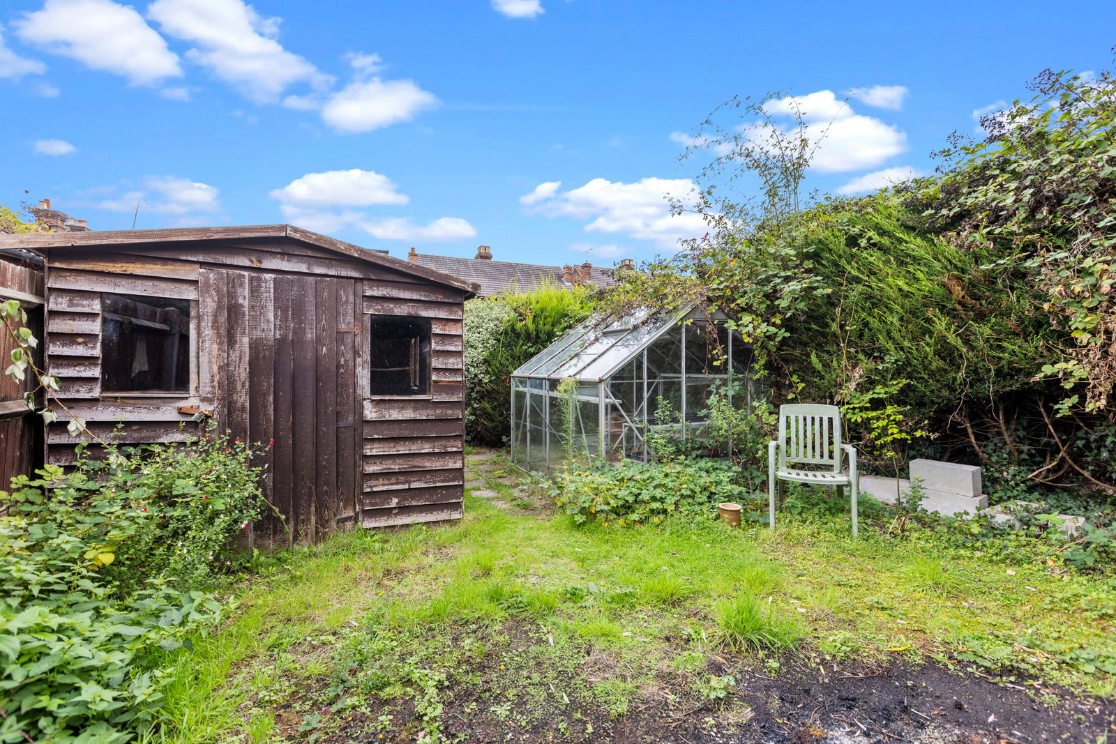 3 bed semi-detached house to rent in Worplesdon Road, Guildford, GU2  - Property Image 11