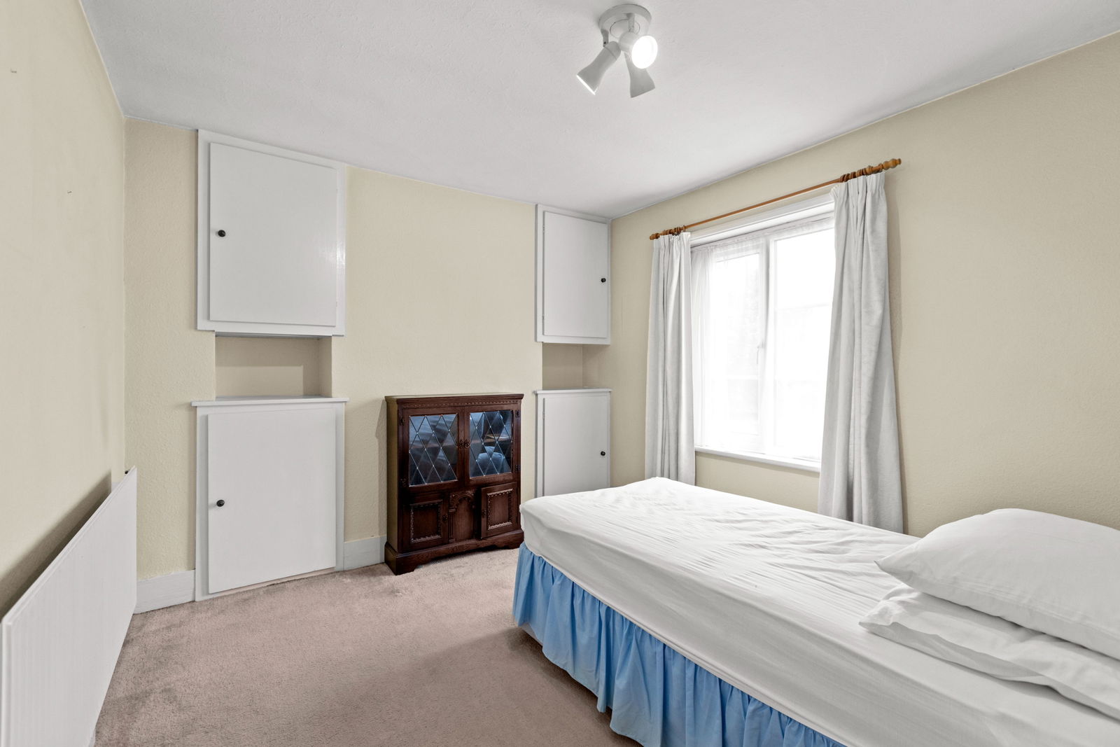 3 bed semi-detached house to rent in Worplesdon Road, Guildford, GU2  - Property Image 9