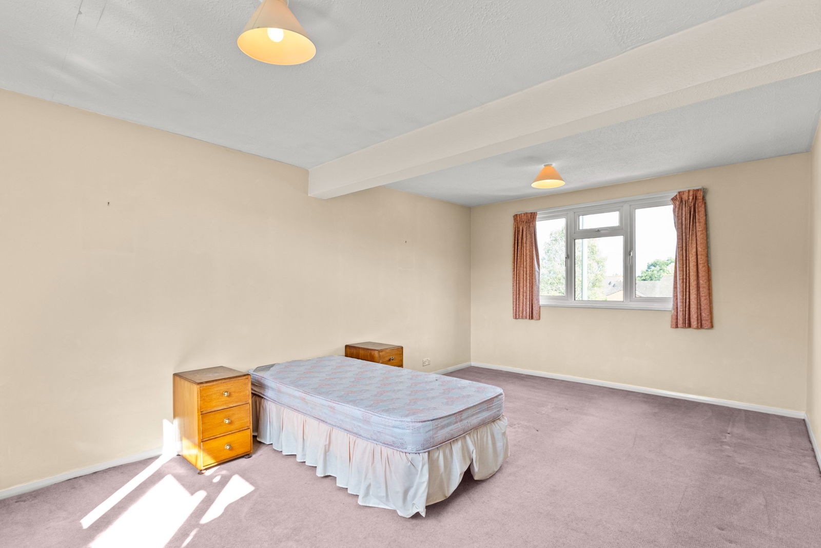 3 bed semi-detached house to rent in Worplesdon Road, Guildford, GU2  - Property Image 6