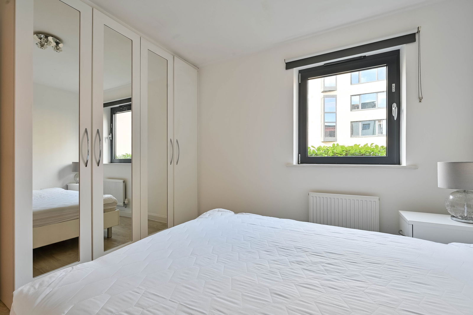 2 bed flat for sale in Walnut Tree Close, Guildford  - Property Image 14