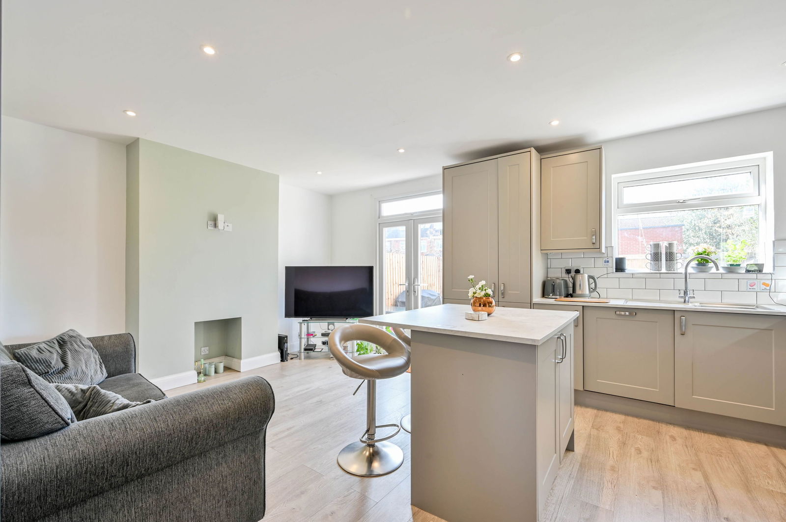 3 bed semi-detached house for sale in King Charles Road, Surbiton 2