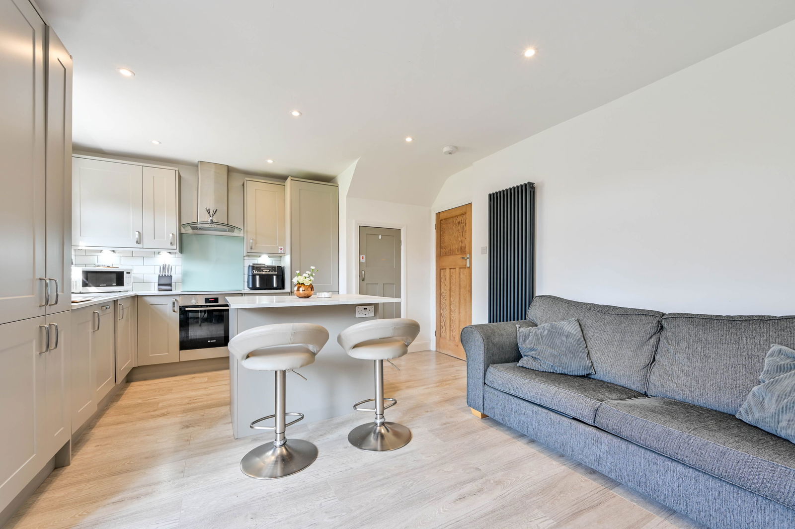 3 bed semi-detached house for sale in King Charles Road, Surbiton  - Property Image 5