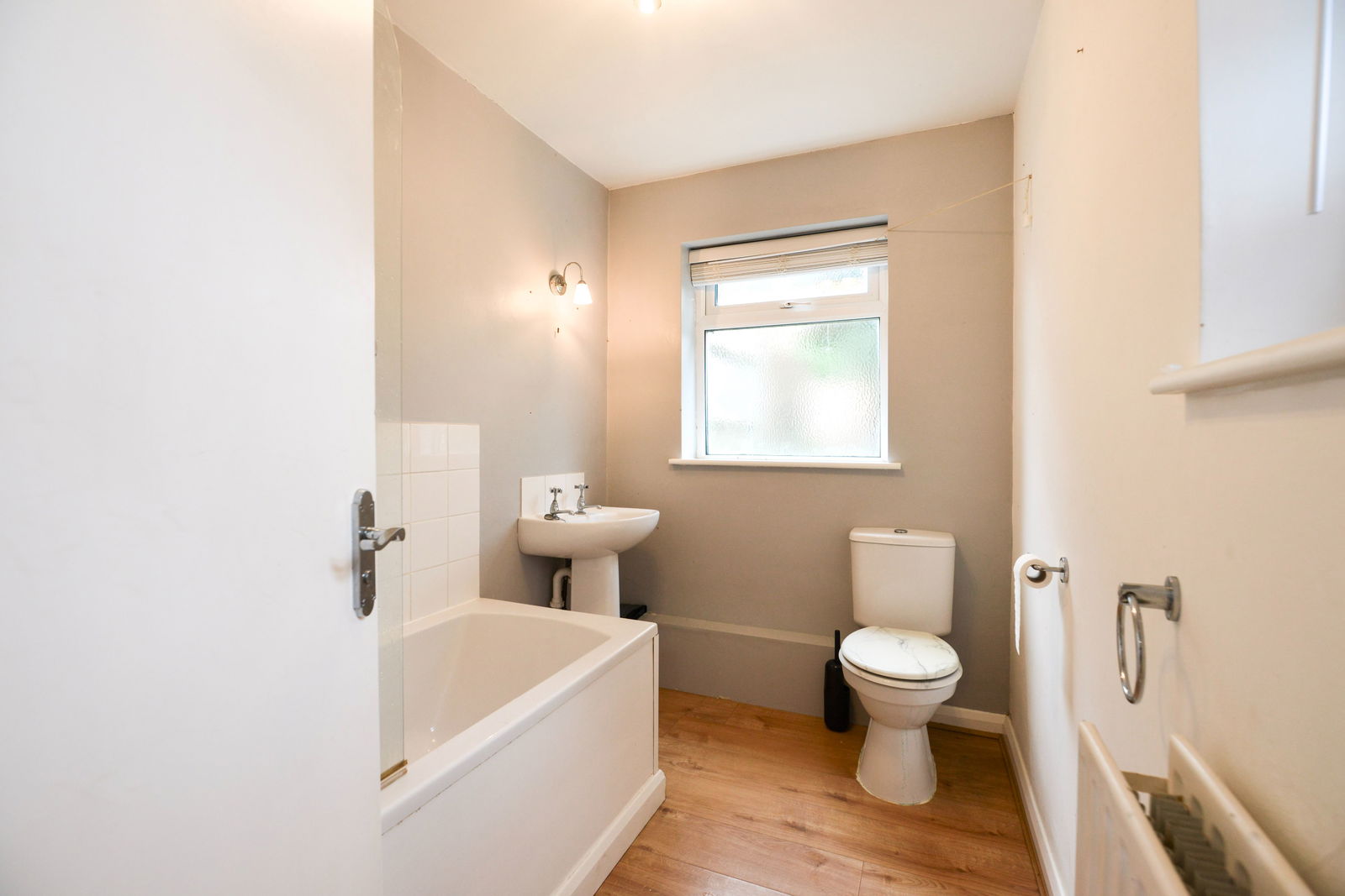 2 bed terraced house for sale in Weyside Road, Guildford, GU1  - Property Image 5