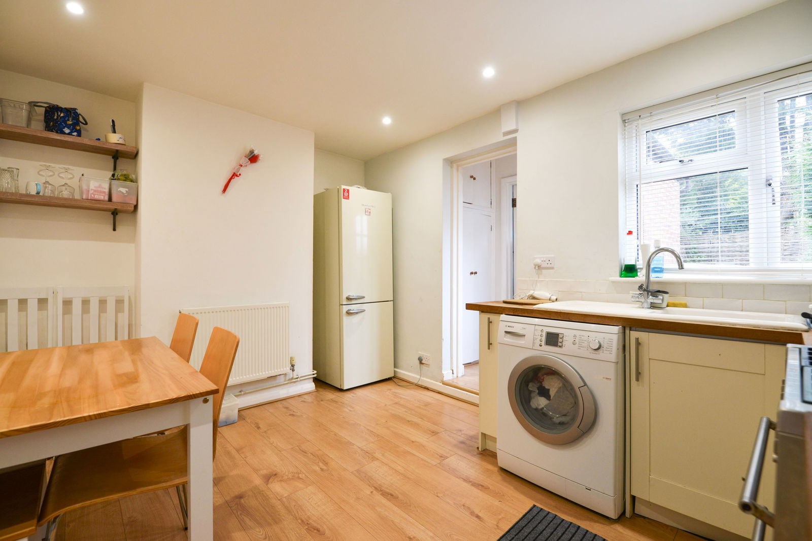 2 bed terraced house for sale in Weyside Road, Guildford, GU1  - Property Image 4