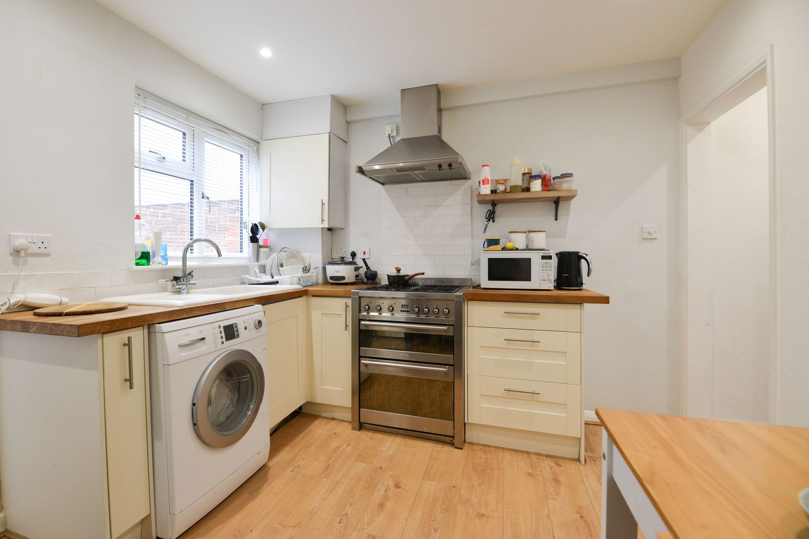 2 bed terraced house for sale in Weyside Road, Guildford, GU1  - Property Image 3