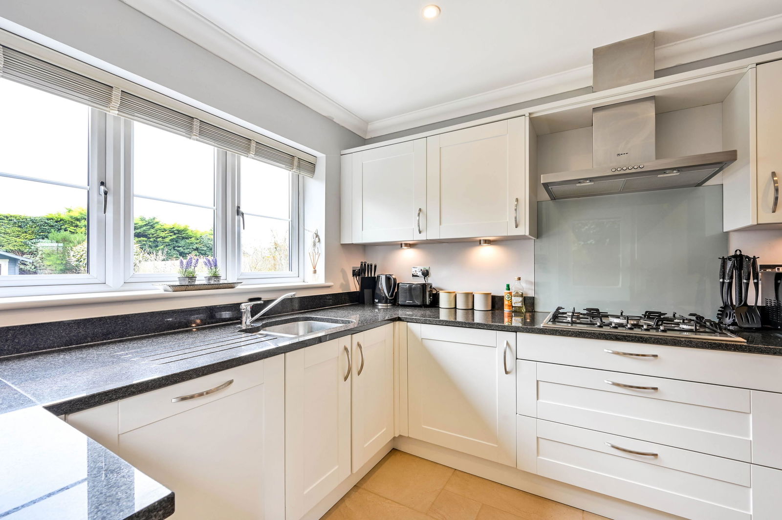4 bed detached house for sale in Woodlands Road, Leatherhead 4