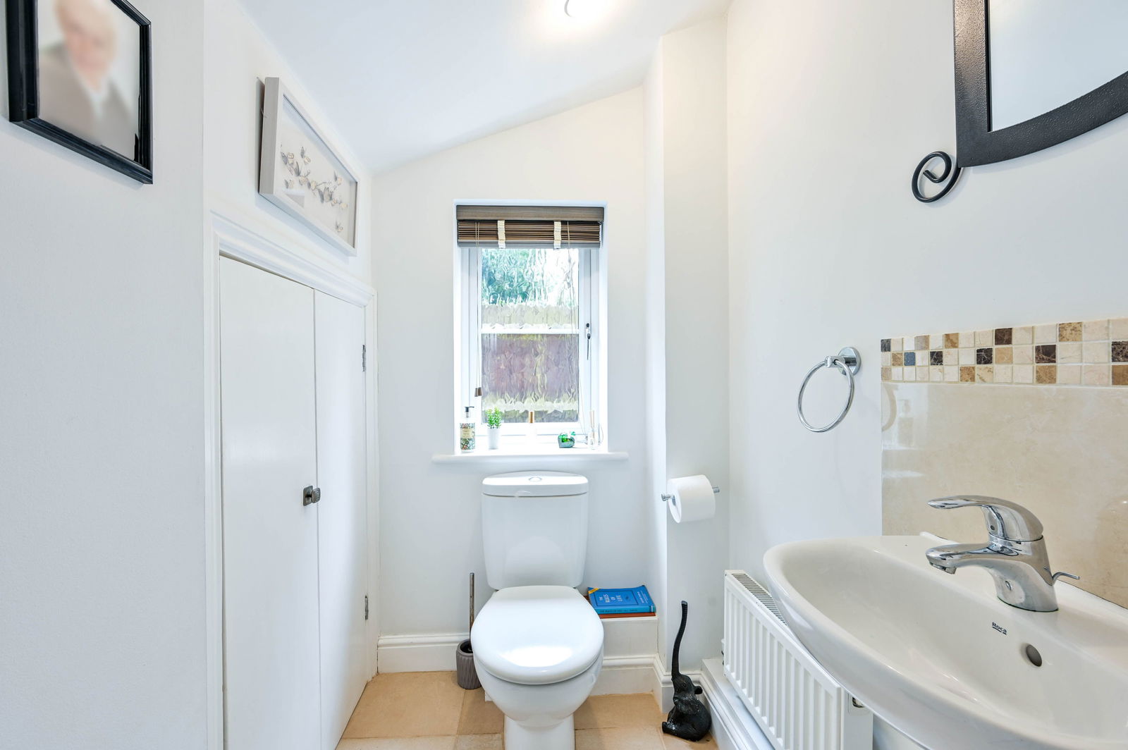 4 bed detached house for sale in Woodlands Road, Leatherhead  - Property Image 10